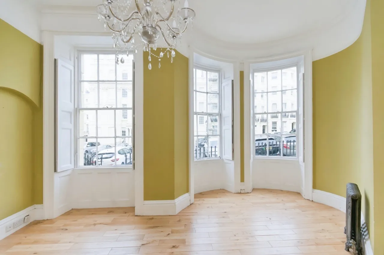 Brunswick Square, Hove, BN3, photo 3
