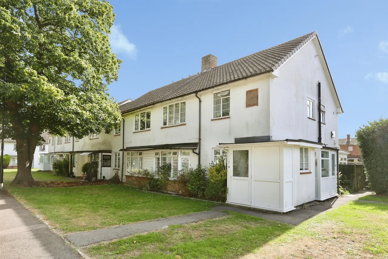 2 bed flat for sale — Priestwood Close, Southampton