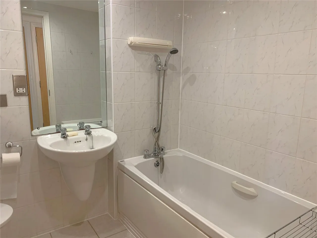 Cantelupe Road, East Grinstead, RH19, photo 7