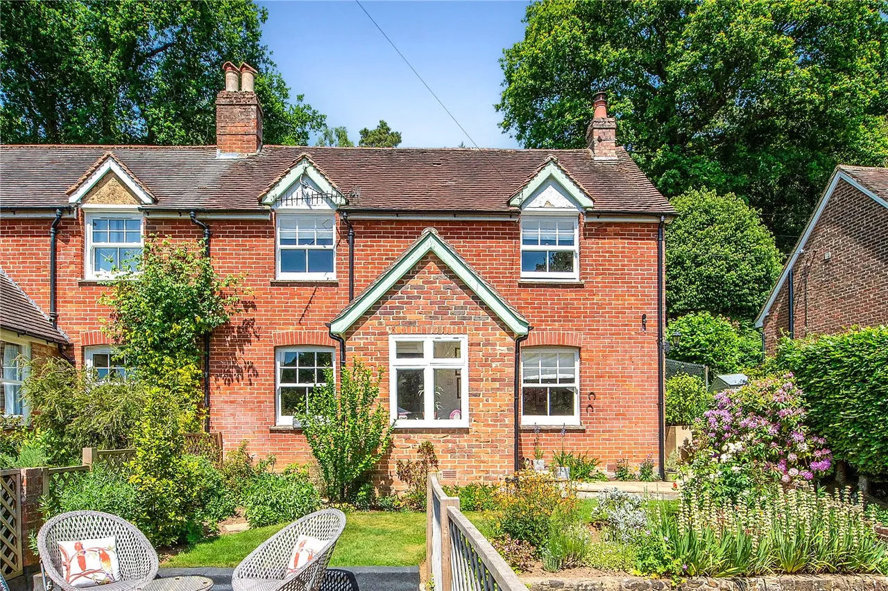 Oak Cottages, Fyning Lane, Rogate, Petersfield, GU31, photo 11