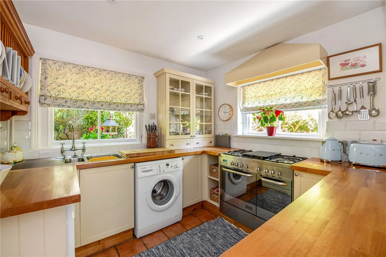 Oak Cottages, Fyning Lane, Rogate, Petersfield, GU31, photo 5
