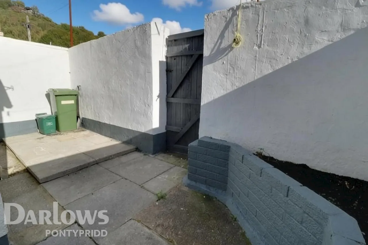 Llewelyn Street, Pontypridd, photo 17