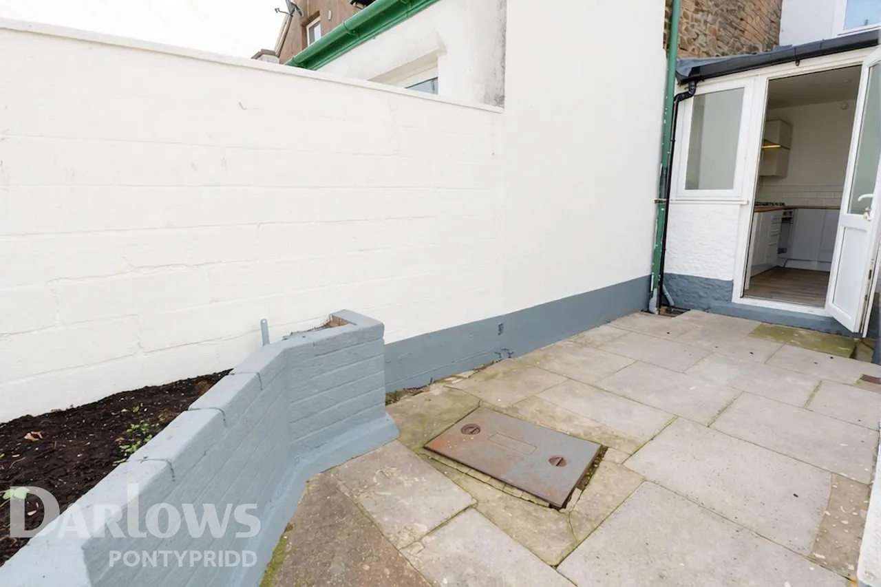 Llewelyn Street, Pontypridd, photo 18