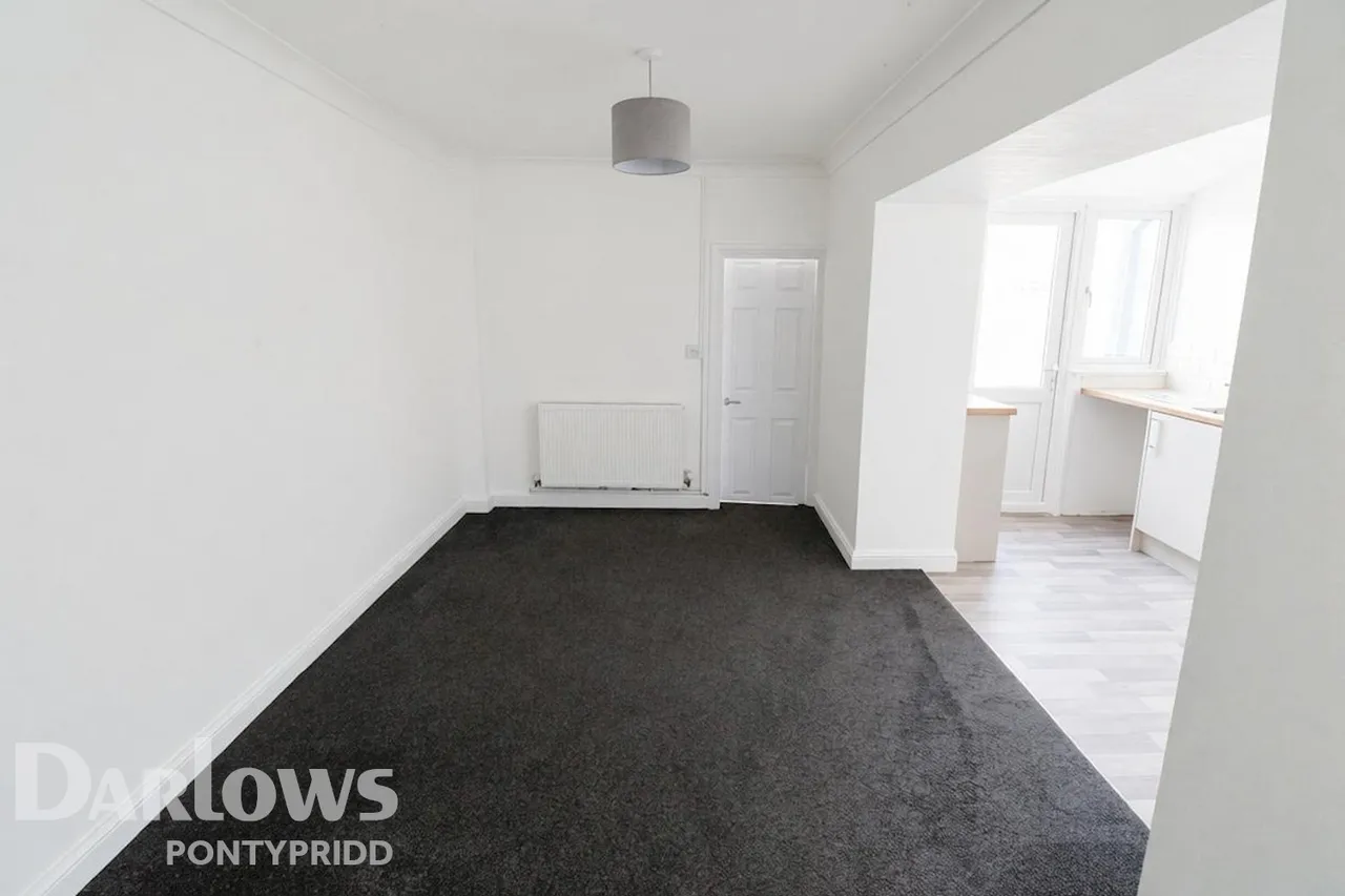 Llewelyn Street, Pontypridd, photo 5