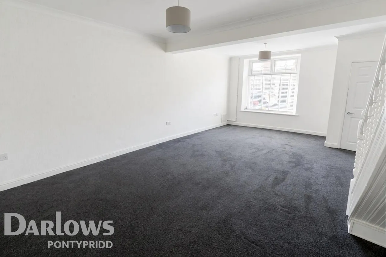 Llewelyn Street, Pontypridd, photo 3