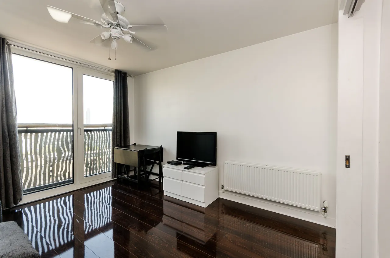 183 Woods House, Grosvenor Waterside, 7 Gatliff Road, London, photo 6