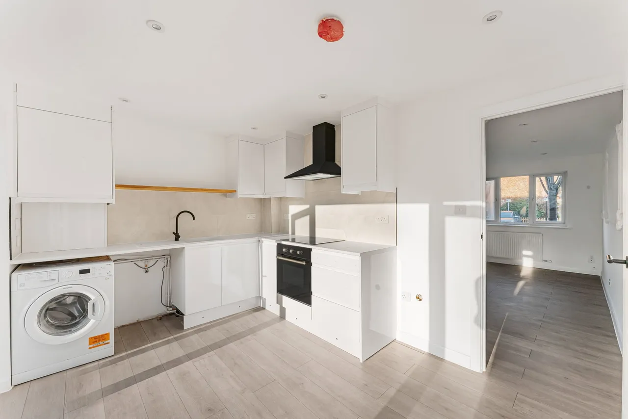 Allhallows Road, Beckton, E6, photo 10