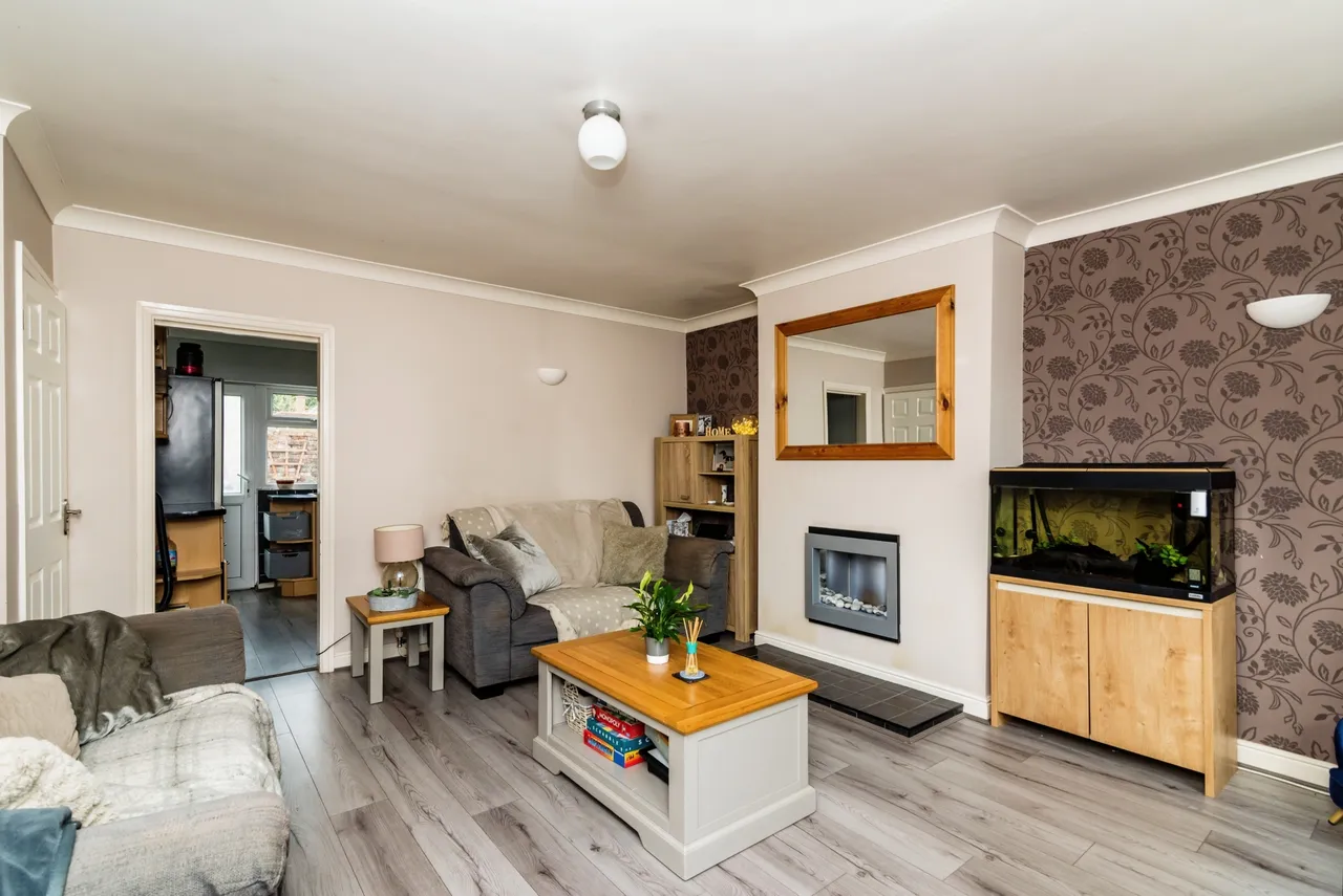 Manor Road, Tamworth, B77, photo 3