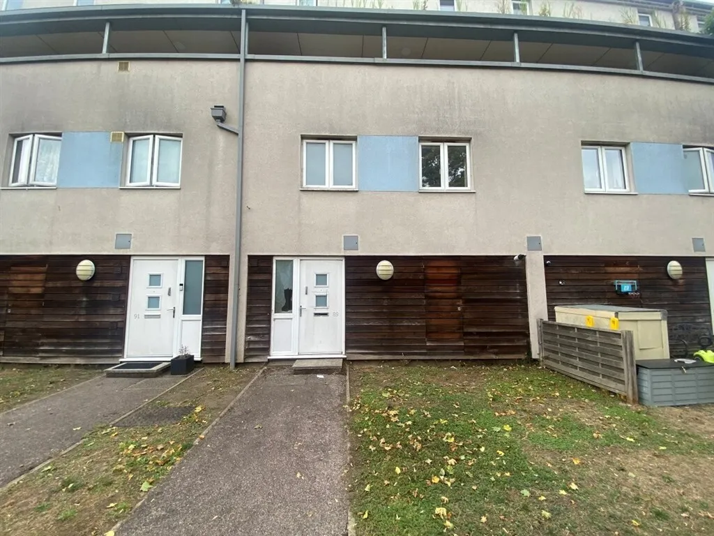 3 bed flat for sale, Fishers Close, Waltham Cross, EN8