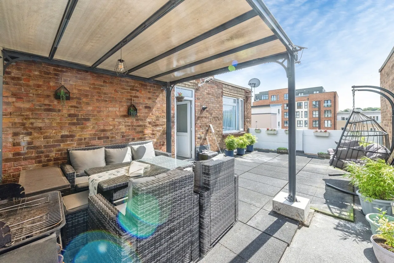 Railway Square, BRENTWOOD, Essex, CM14, photo 11