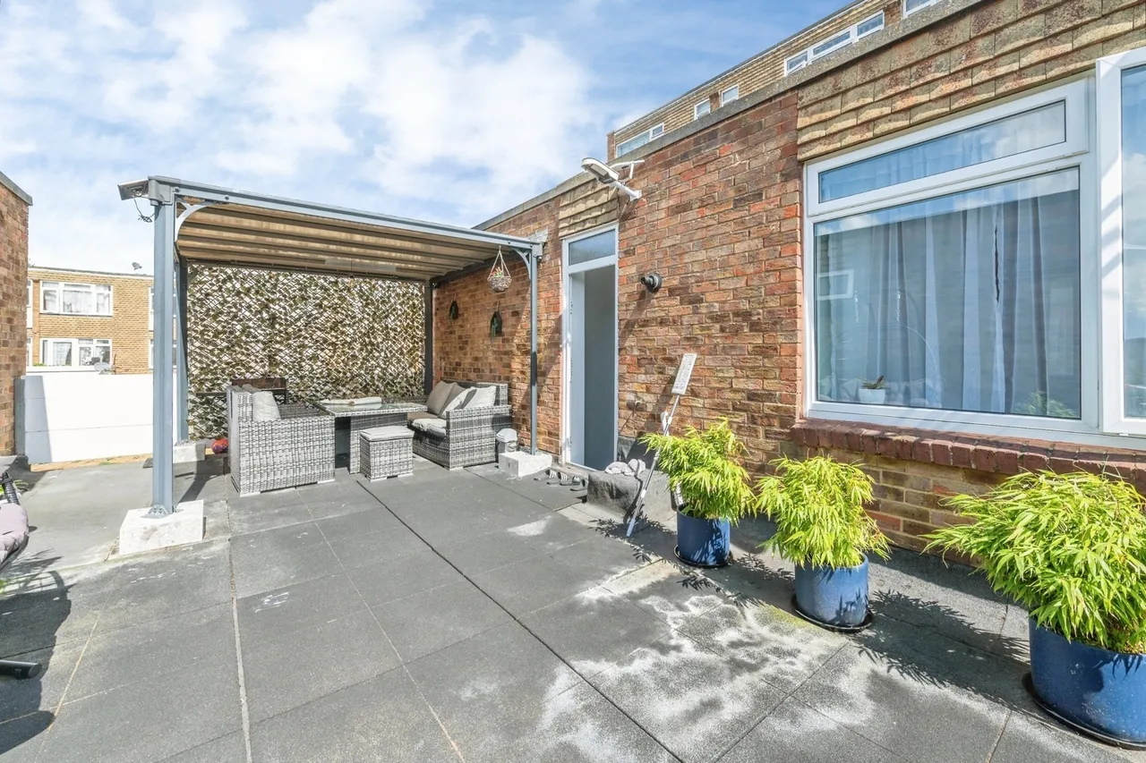 Railway Square, BRENTWOOD, Essex, CM14, photo 10