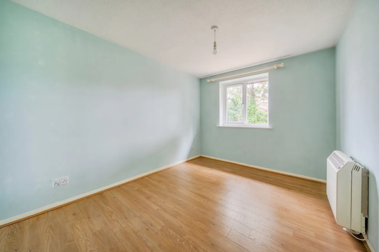 Bernard Ashley Drive, SE7, photo 6