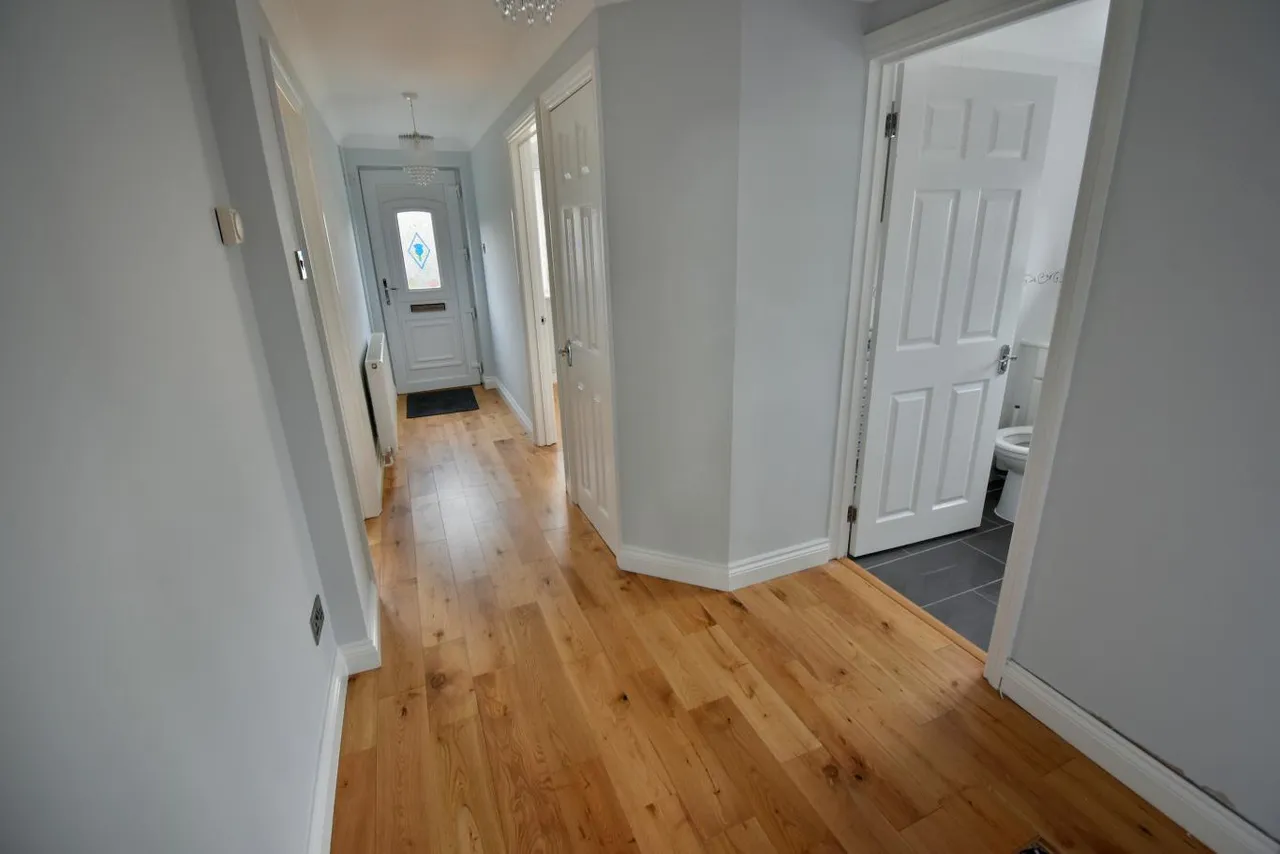 Dugdell Close, BH22, photo 11