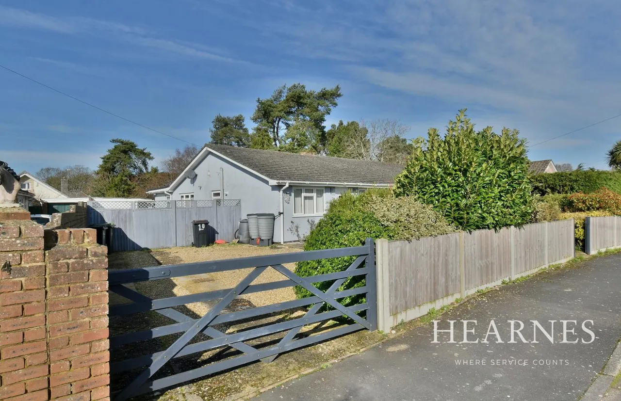 2 bed house for sale, Dugdell Close, BH22