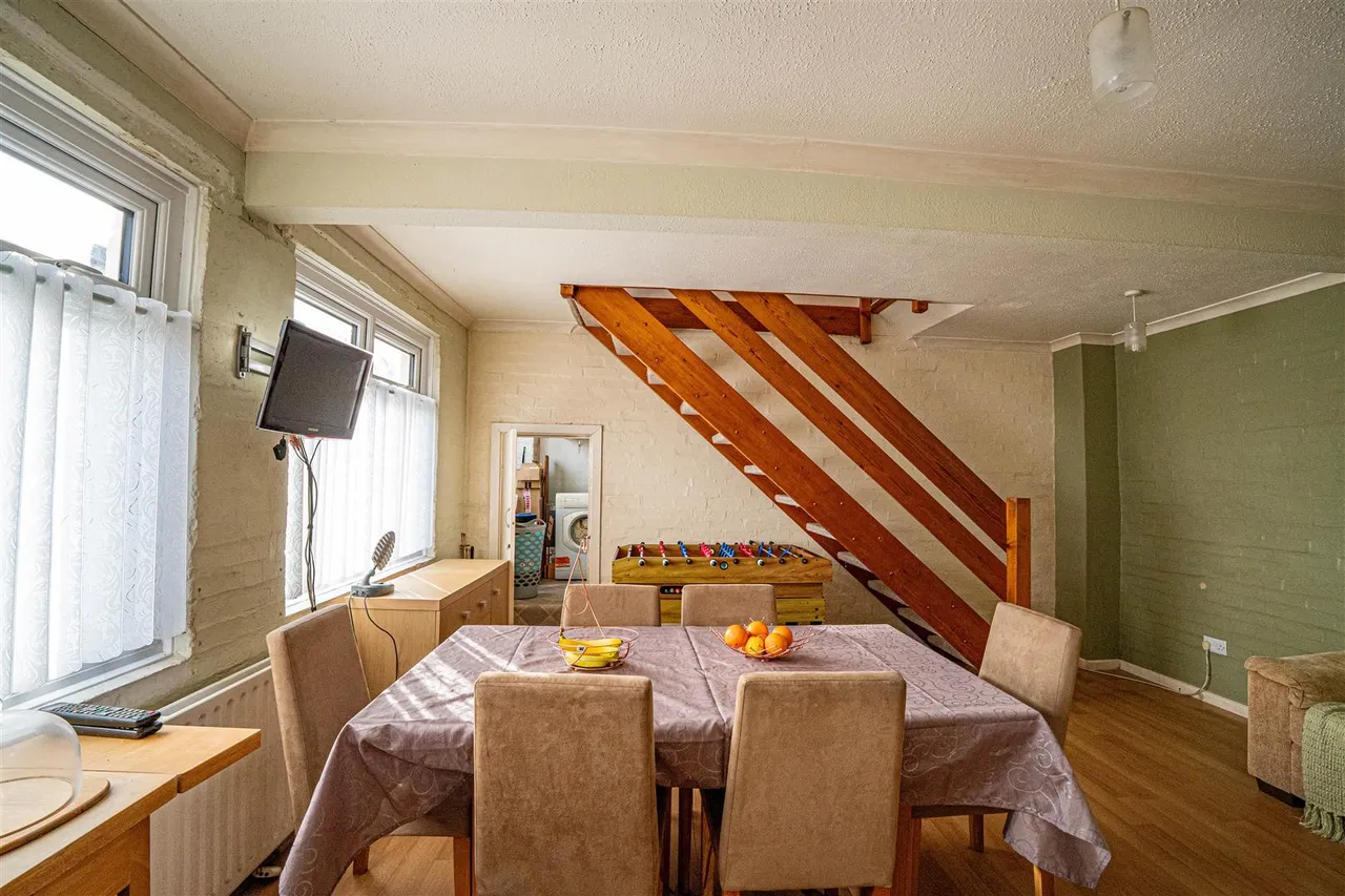 Beauharrow Road, St. Leonards-On-Sea, photo 20