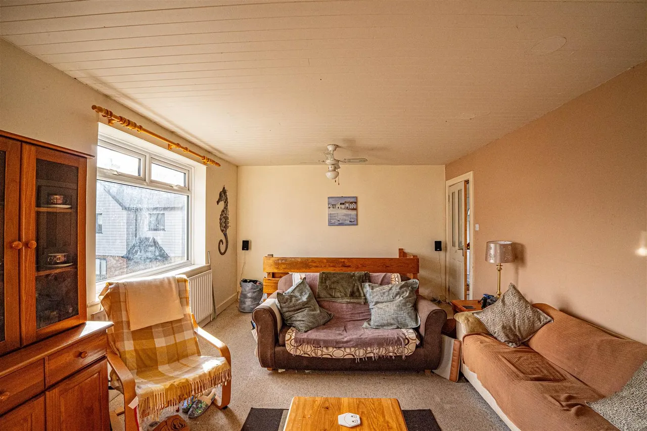 Beauharrow Road, St. Leonards-On-Sea, photo 17