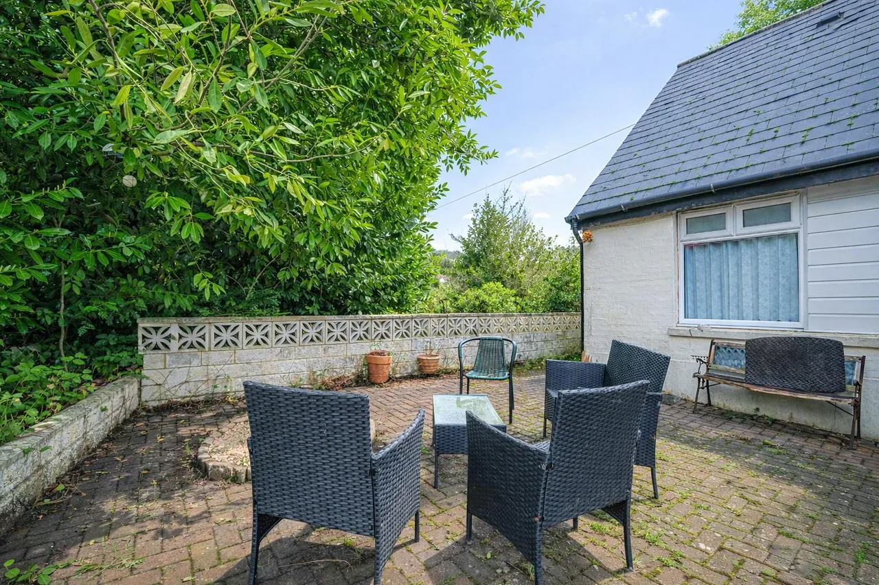 Beauharrow Road, St. Leonards-On-Sea, photo 4