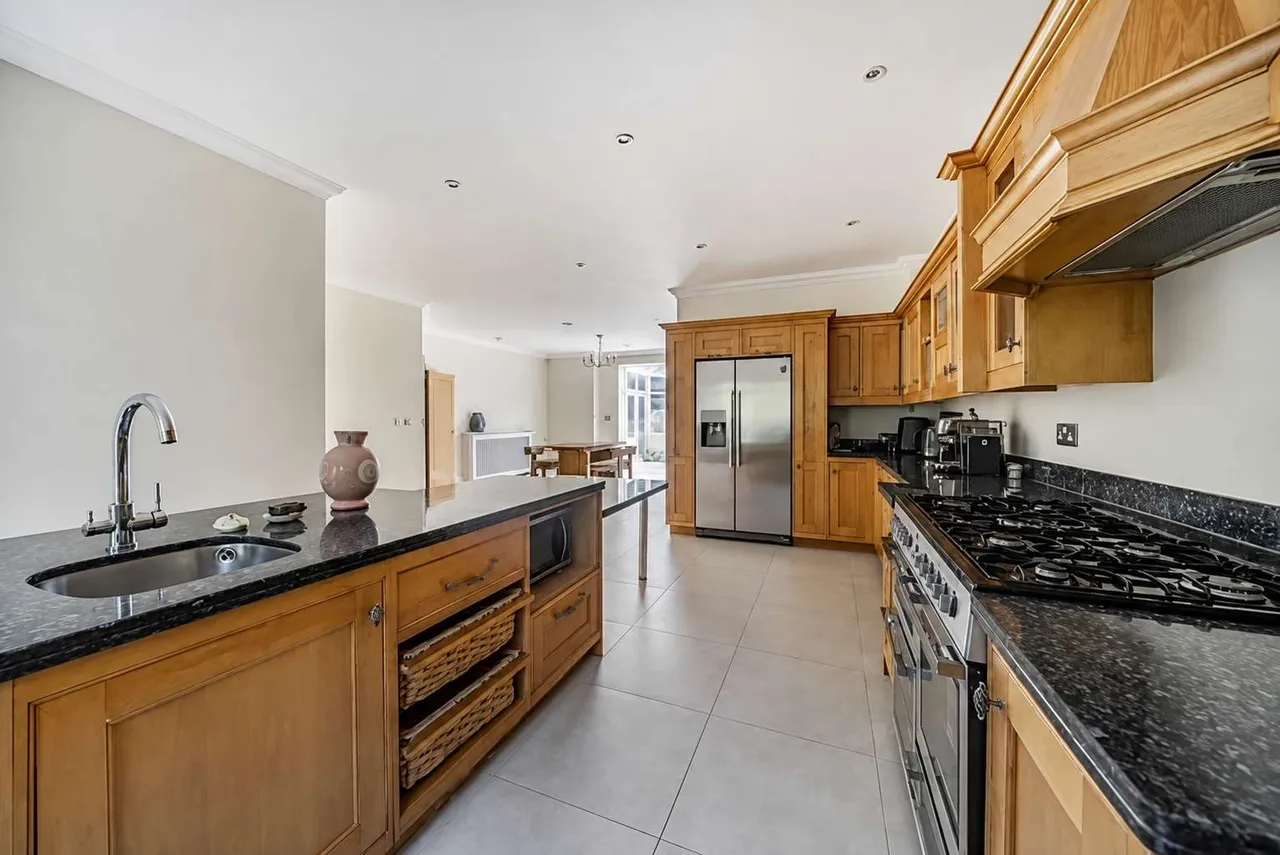 Jersey Place, Ascot, Berkshire, SL5 9NA, photo 3