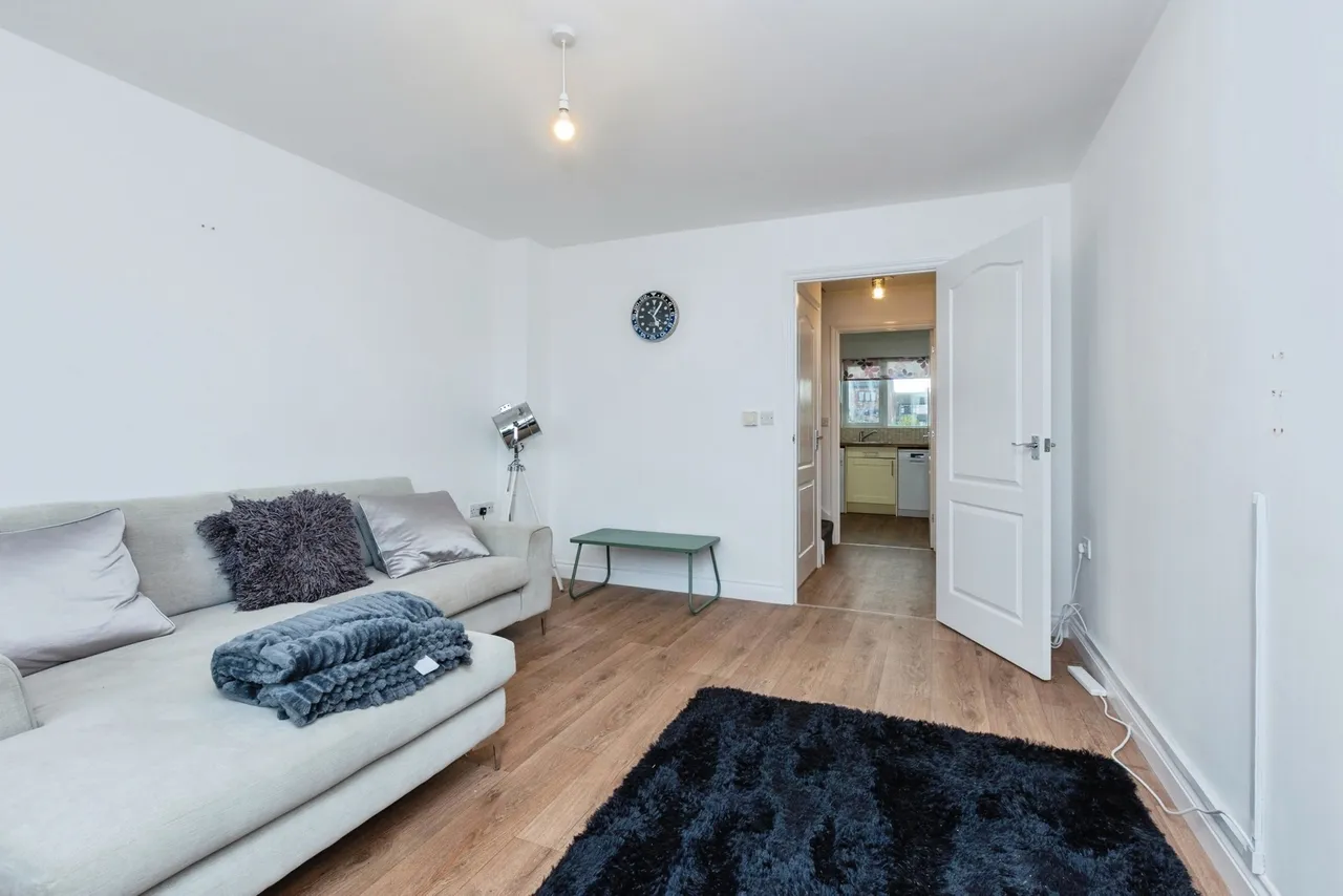 Queens Close, Earl Shilton, LE9, photo 6