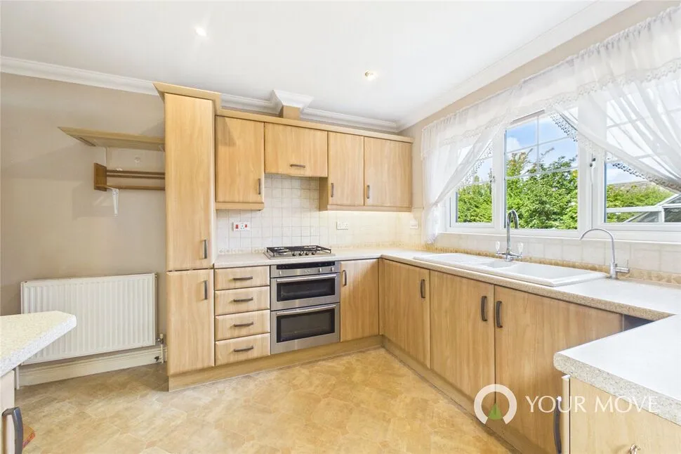 Badger Close, Harleston, Norfolk, IP20, photo 8