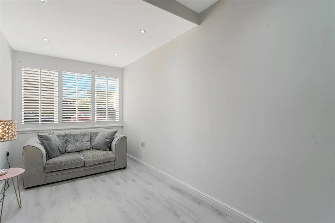Whiteford Road, Stepps, G33, photo 10