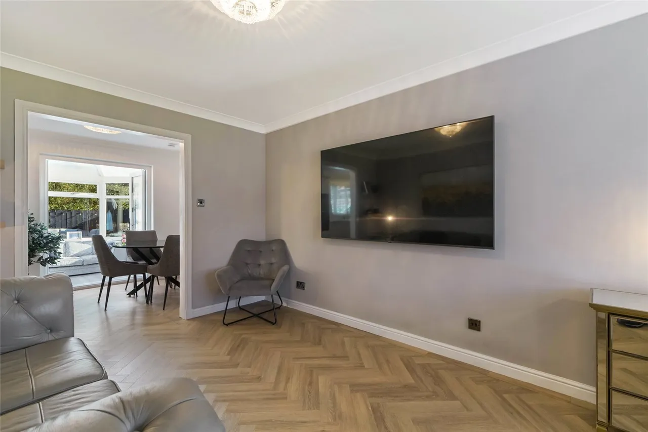 Whiteford Road, Stepps, G33, photo 4