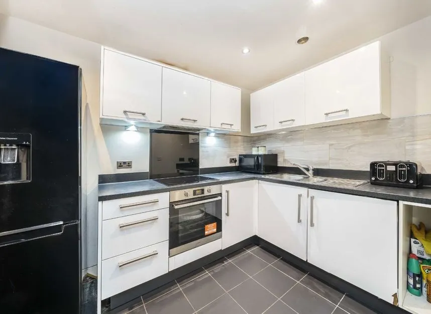 Needleman Close, Colindale, NW9, photo 8