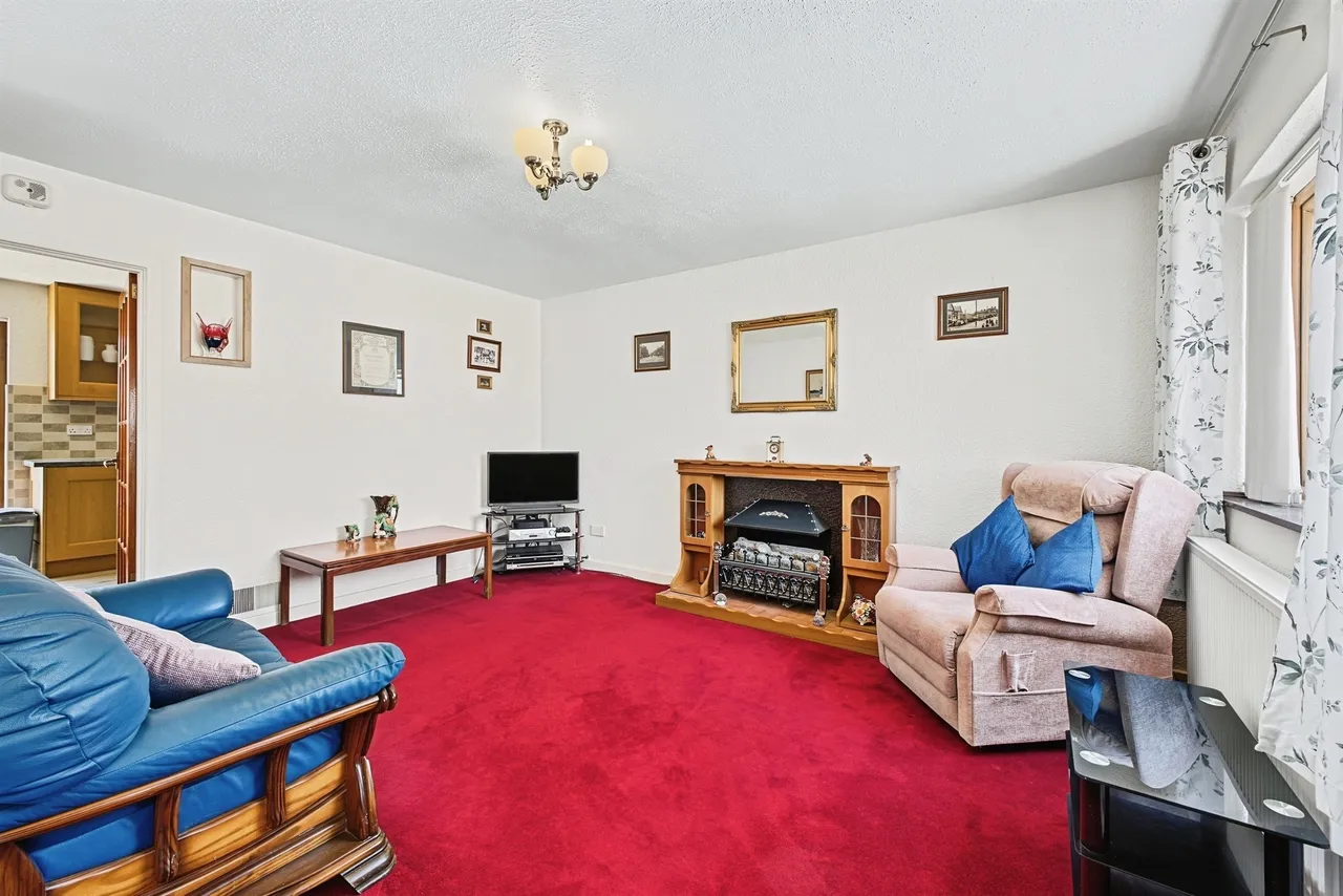 Windsor Close, Long Buckby, NN6, photo 3