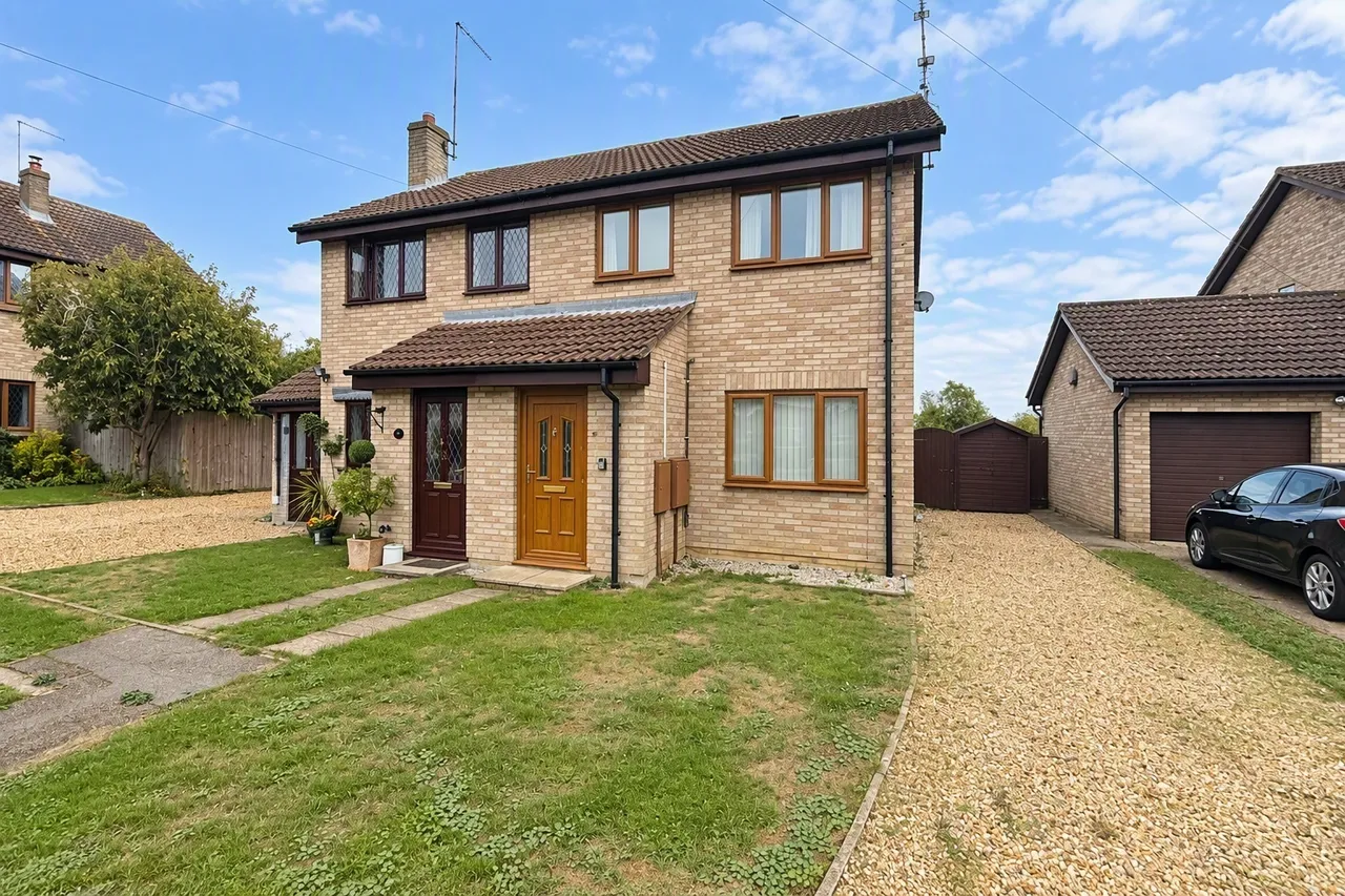 Windsor Close, Long Buckby, NN6, photo 12