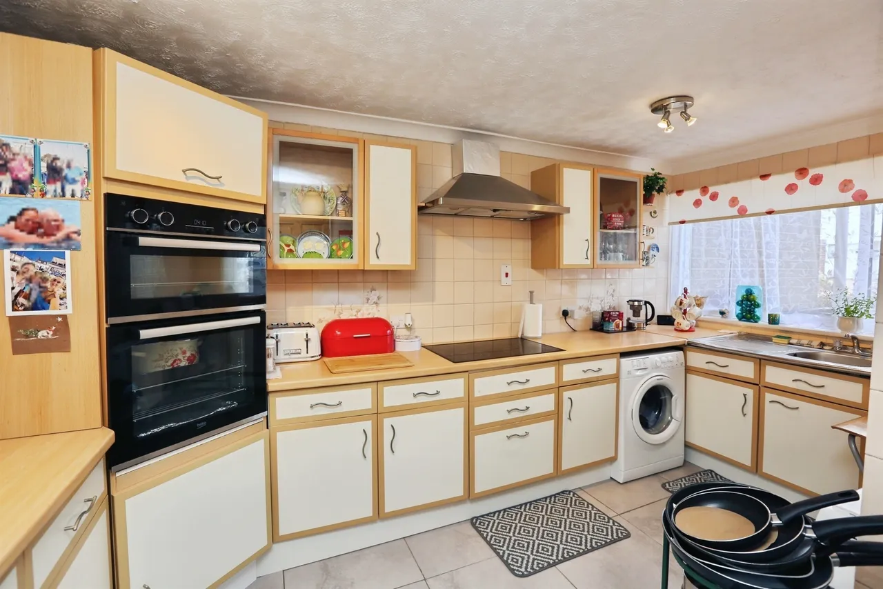 Dolphin Crescent, Gosport, PO12, photo 14