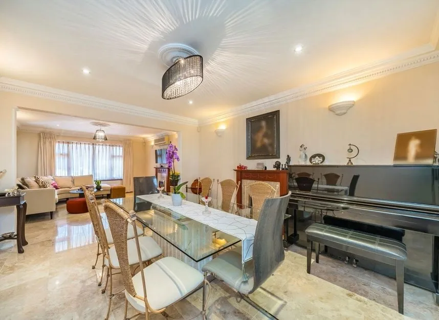 Robin Hood Way, Putney, SW15, photo 4