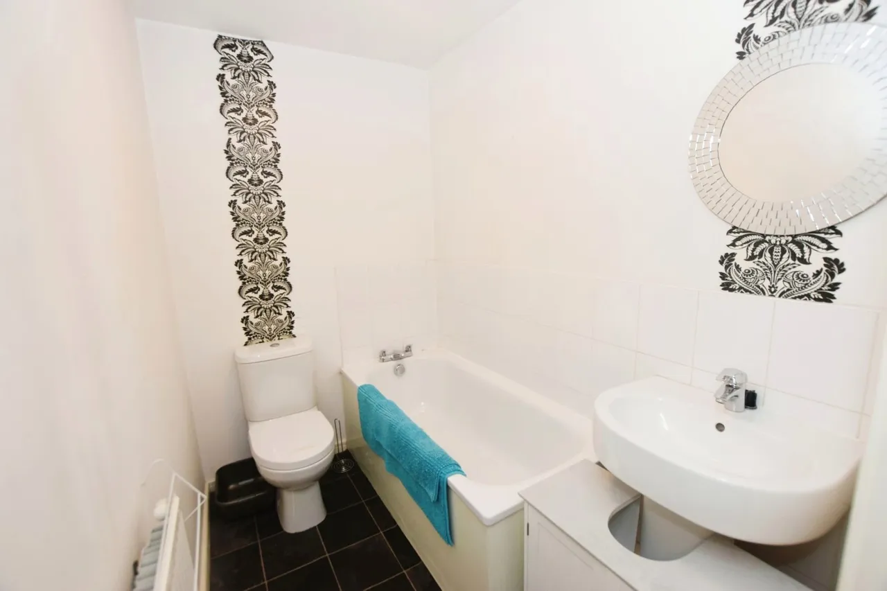 Alban Street, New Broughton, M7, photo 6