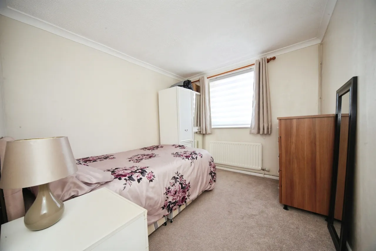 Ditchling Close, Luton, photo 8