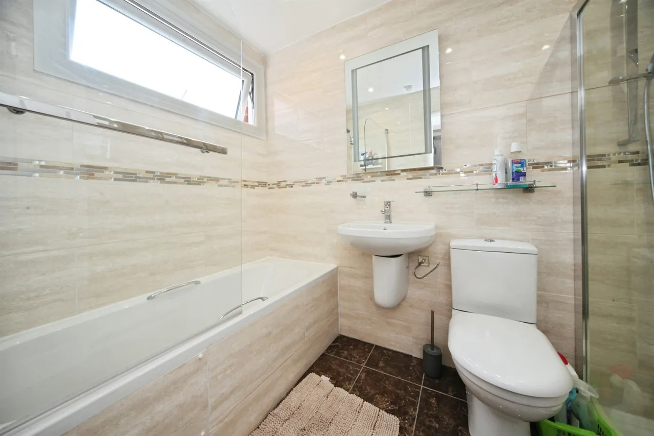 Ditchling Close, Luton, photo 9
