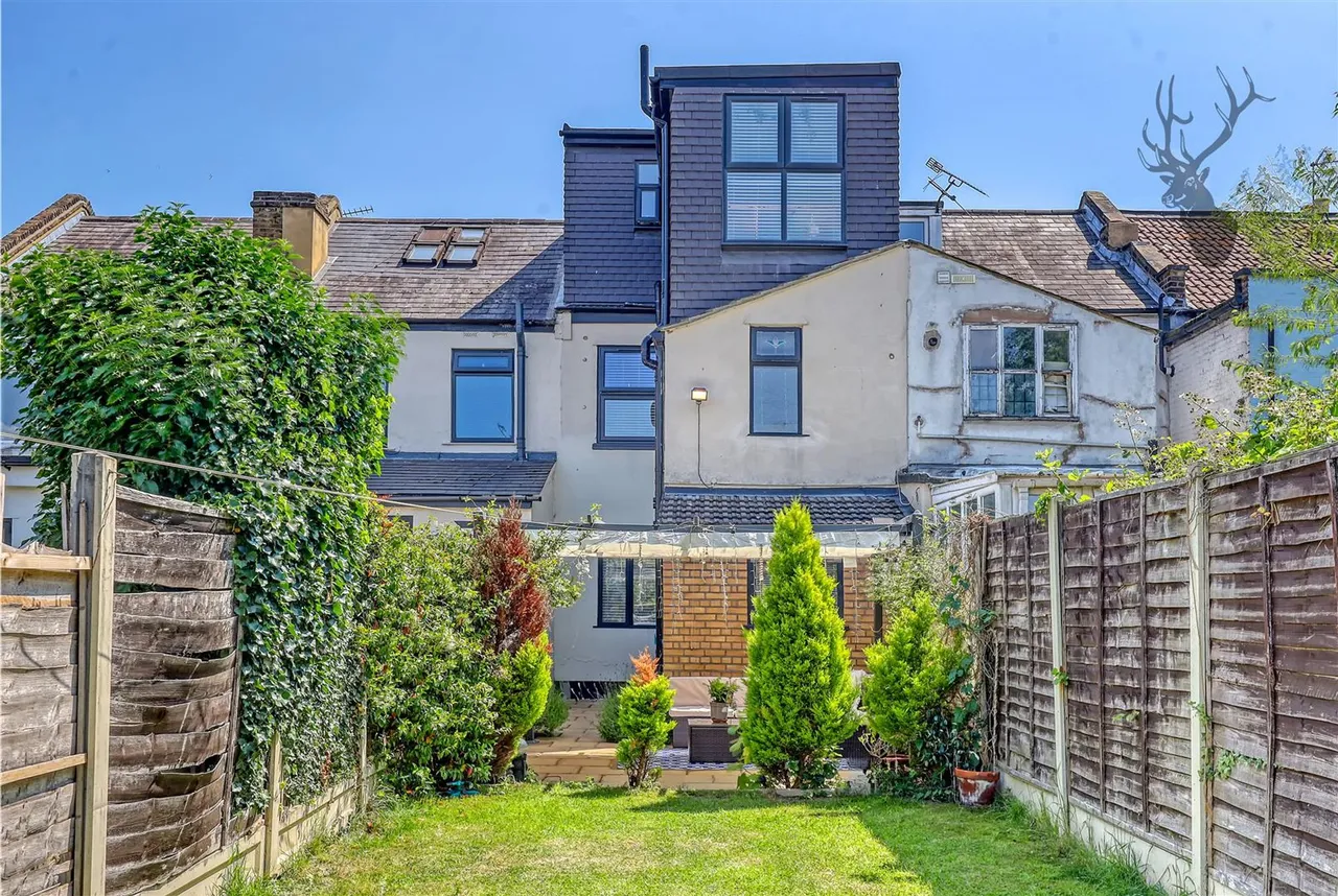 Grove Road, London, E4, photo 22