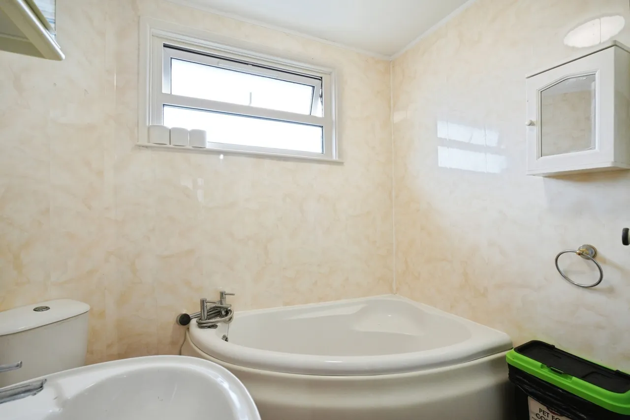 Tredanek Close, Bodmin, PL31, photo 15