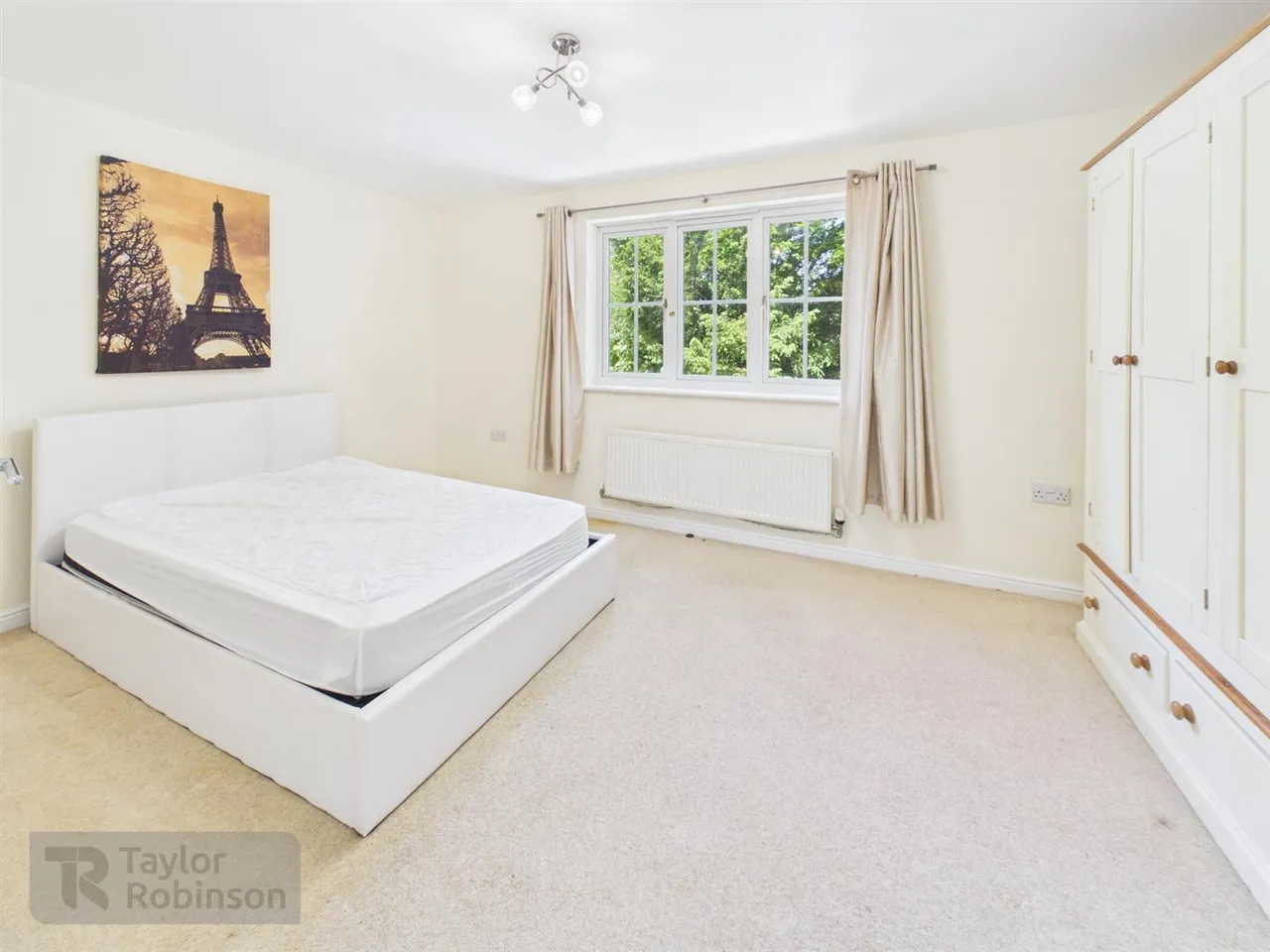 Winter Gardens, Southgate, RH11, photo 12