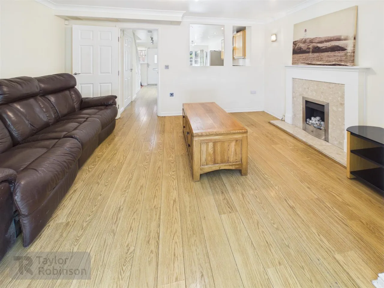 Winter Gardens, Southgate, RH11, photo 6