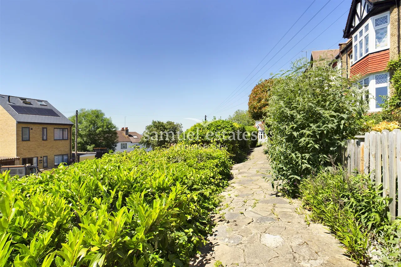 London, Greater London, SW16 2AQ, photo 11