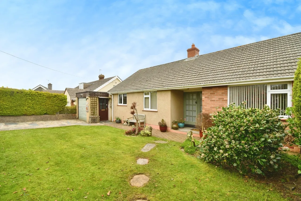 3 bed house for sale, Penbanc, Fishguard, SA65