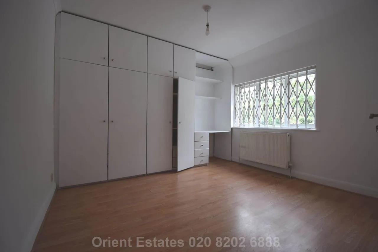 Renters Avenue, London, NW4 3RD, photo 6