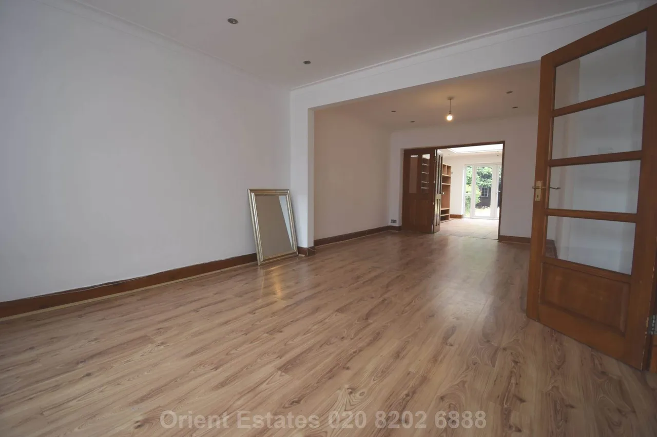 Renters Avenue, London, NW4 3RD, photo 4
