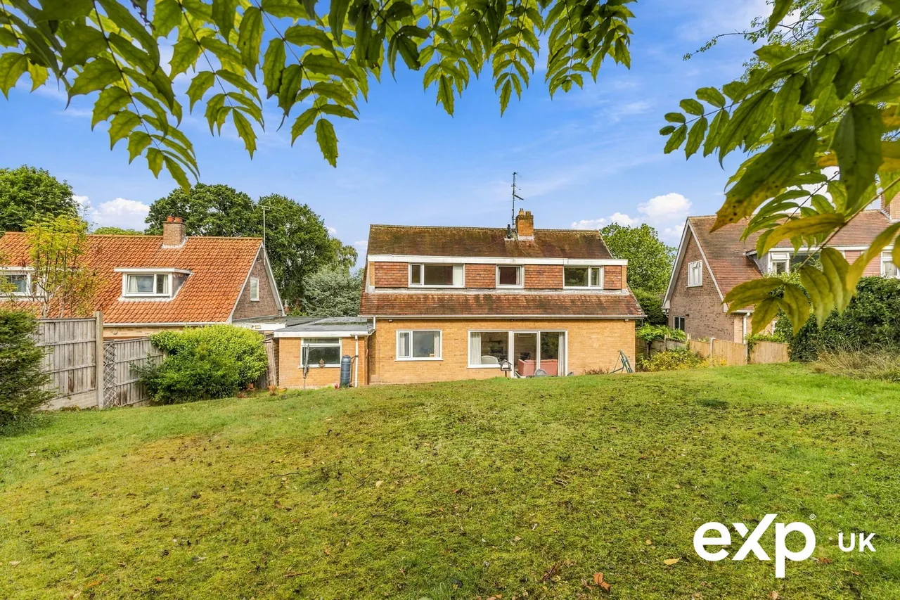 Birchwood Drive, Ravenshead, photo 31