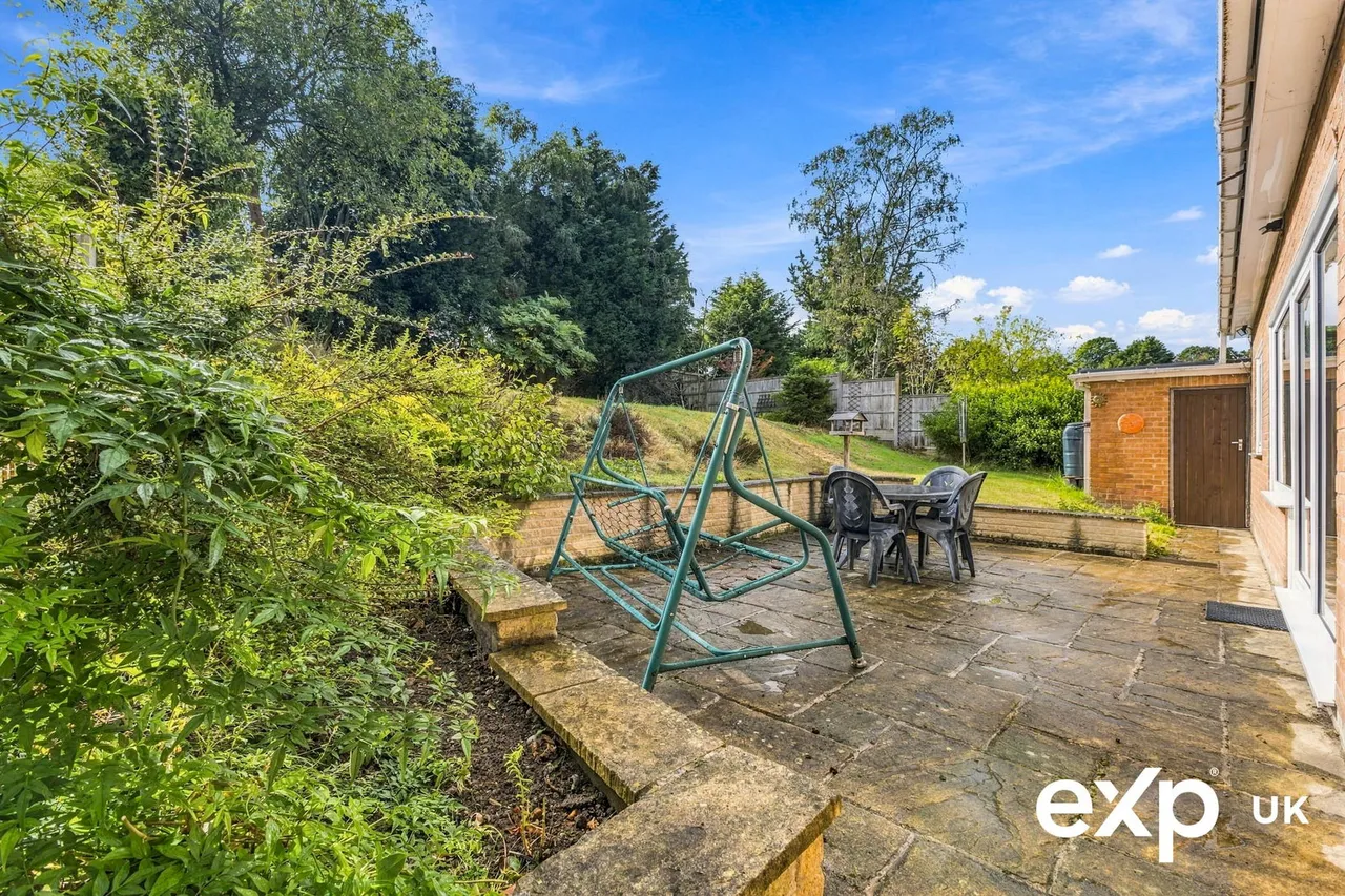 Birchwood Drive, Ravenshead, photo 29