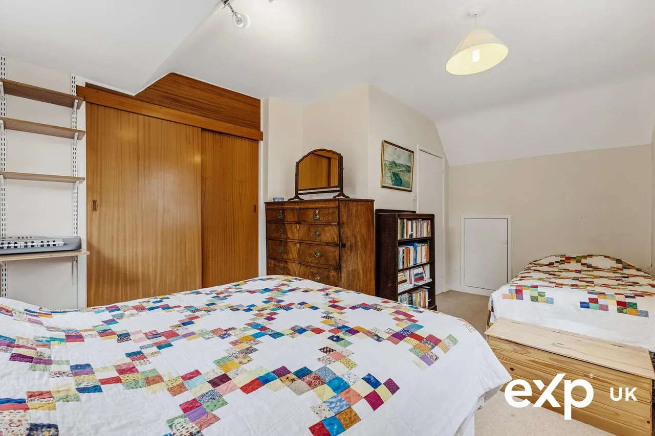 Birchwood Drive, Ravenshead, photo 23