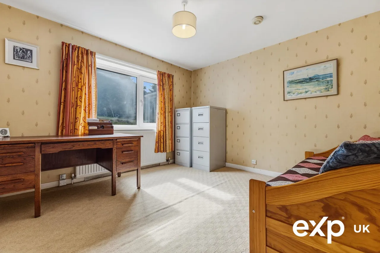 Birchwood Drive, Ravenshead, photo 15