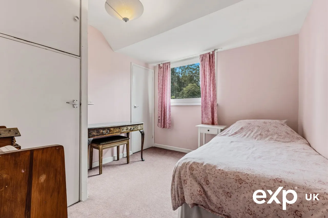 Birchwood Drive, Ravenshead, photo 24