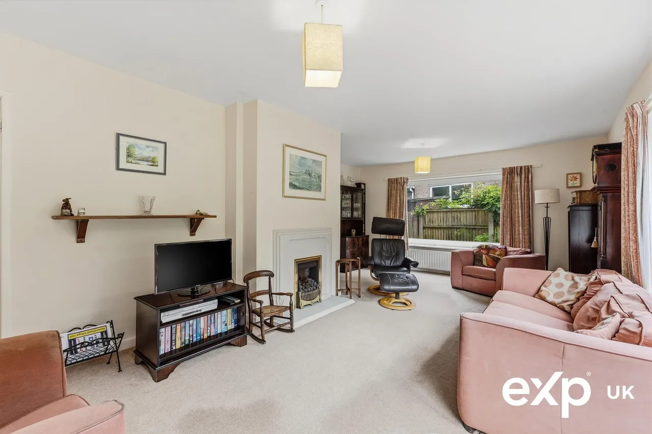 Birchwood Drive, Ravenshead, photo 10