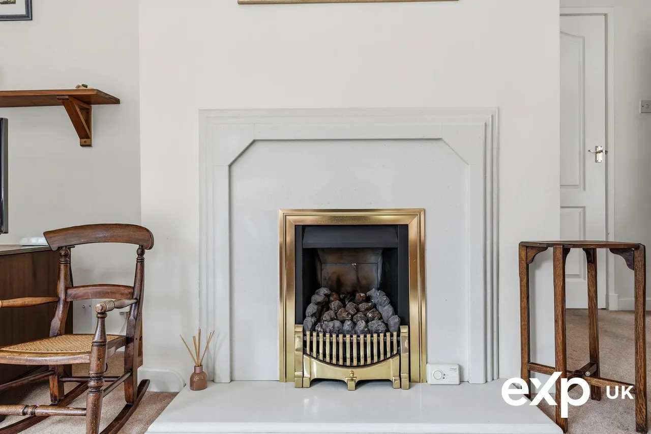 Birchwood Drive, Ravenshead, photo 9