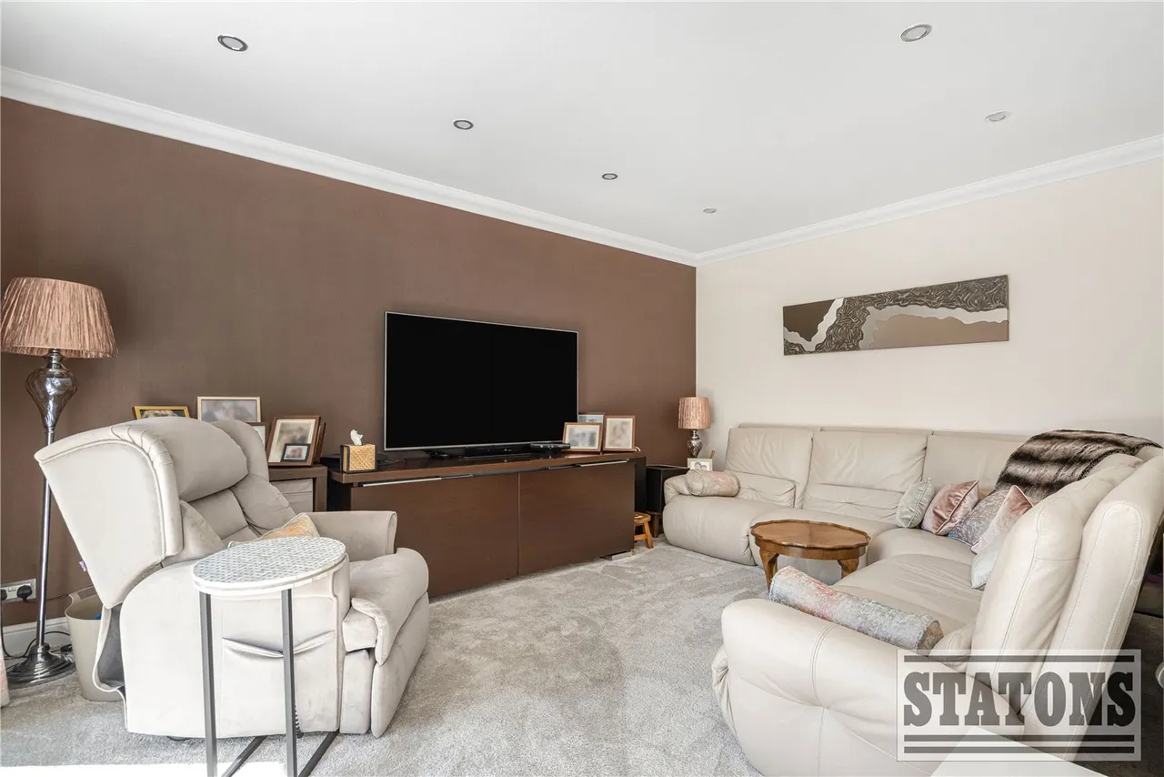 Parkgate Avenue, Hadley Wood, EN4 0NR, photo 8